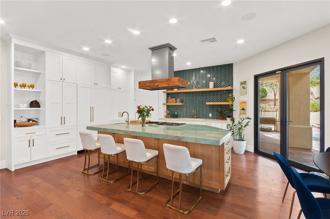 9204 White Tail Drive