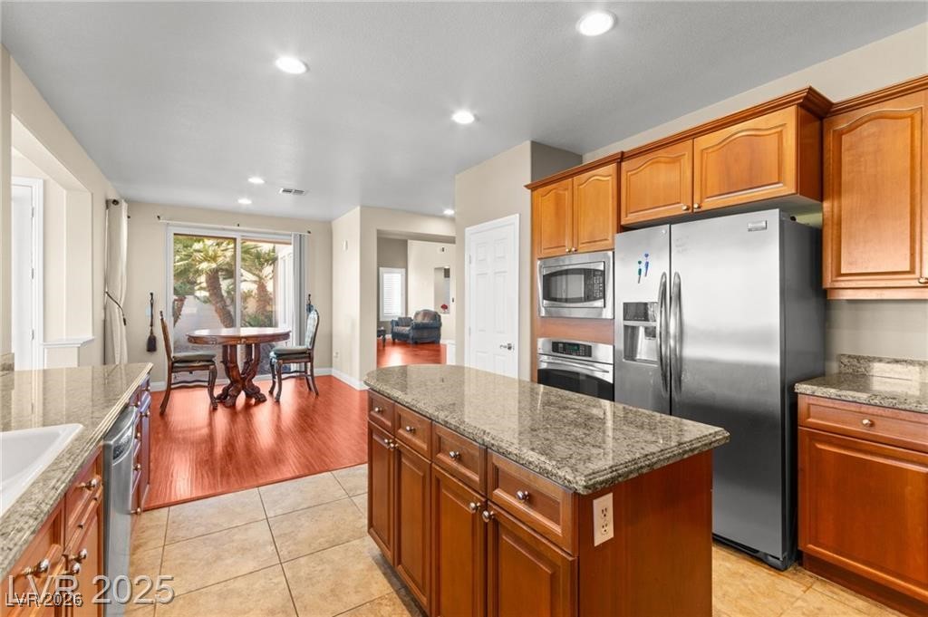 2900 Carmelo Drive