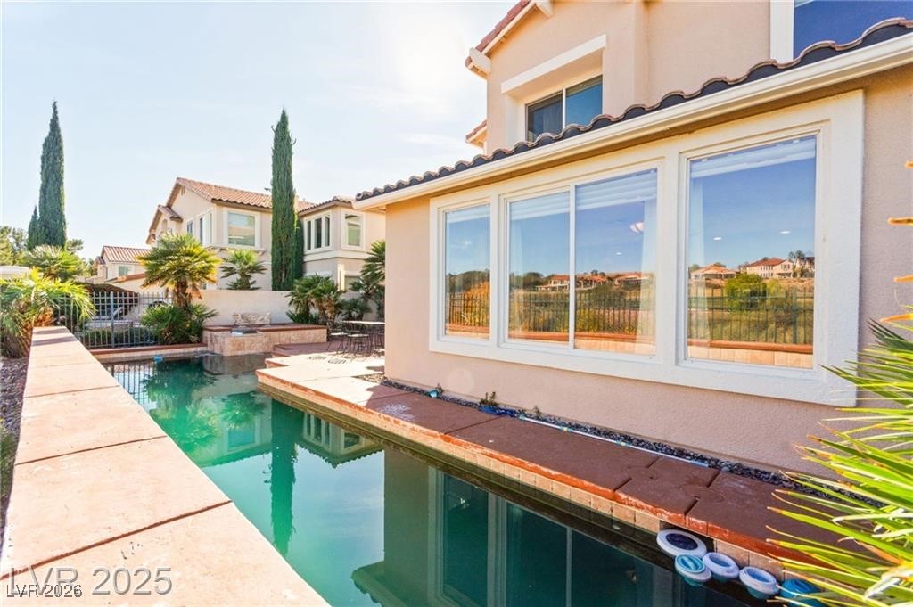2900 Carmelo Drive