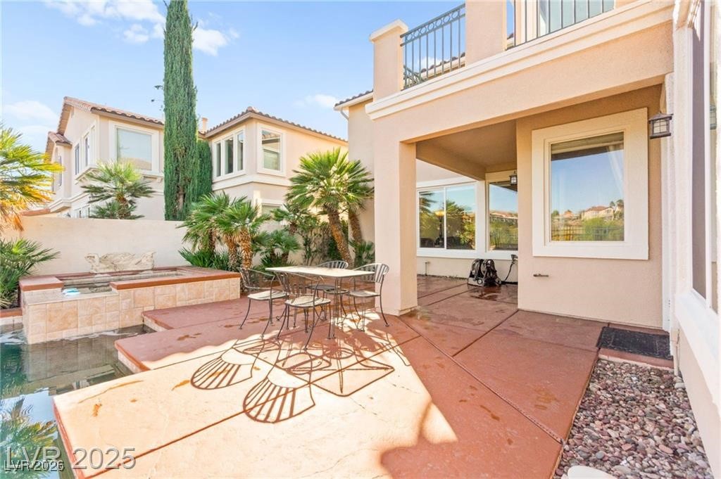 2900 Carmelo Drive