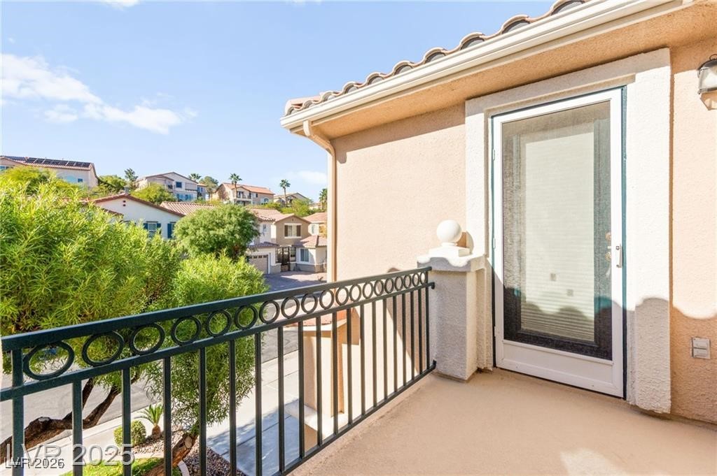 2900 Carmelo Drive