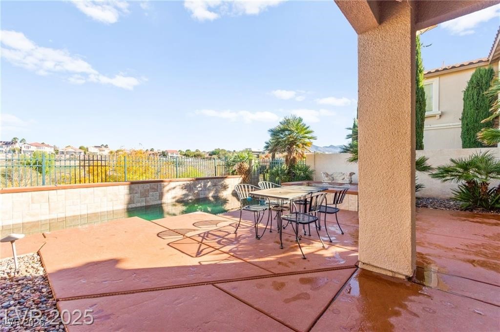 2900 Carmelo Drive
