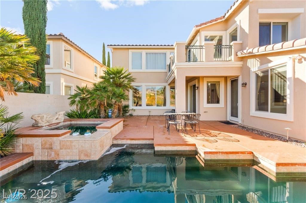 2900 Carmelo Drive