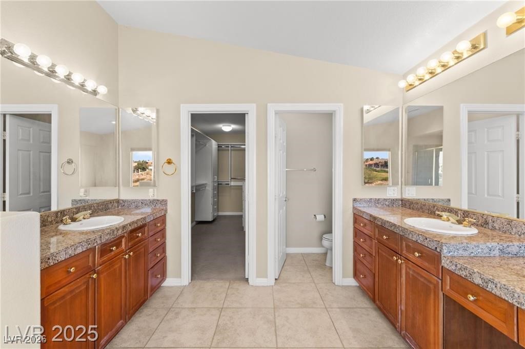 2900 Carmelo Drive