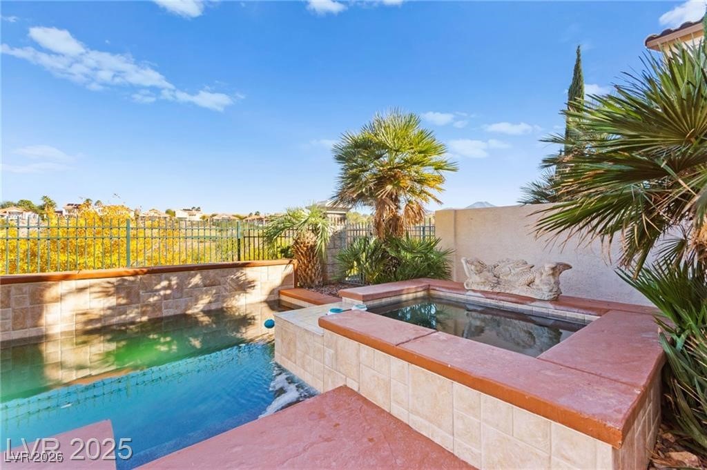 2900 Carmelo Drive