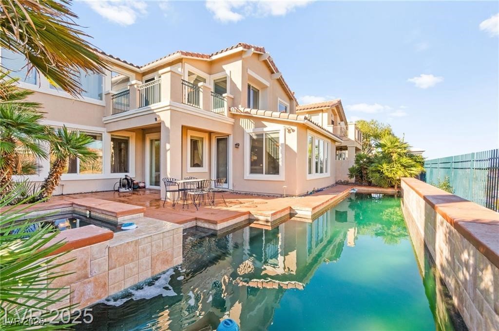 2900 Carmelo Drive