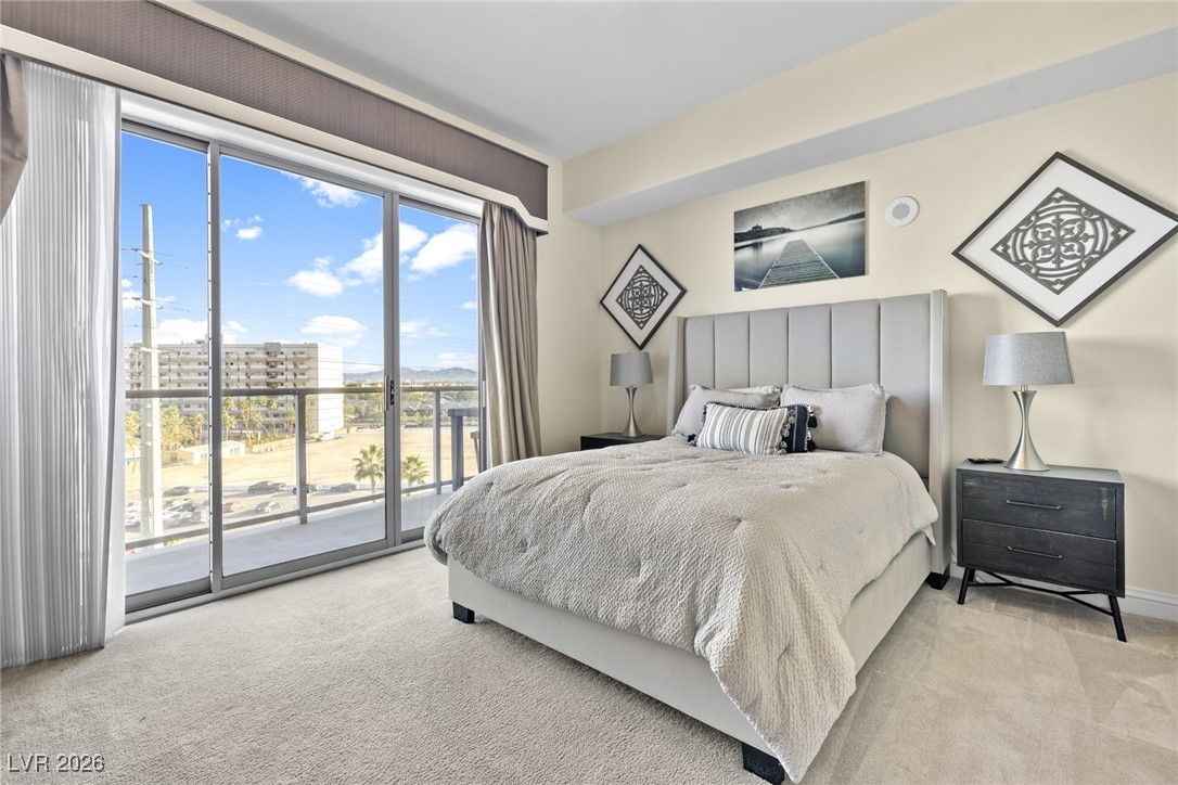 8255 Las Vegas Boulevard 619