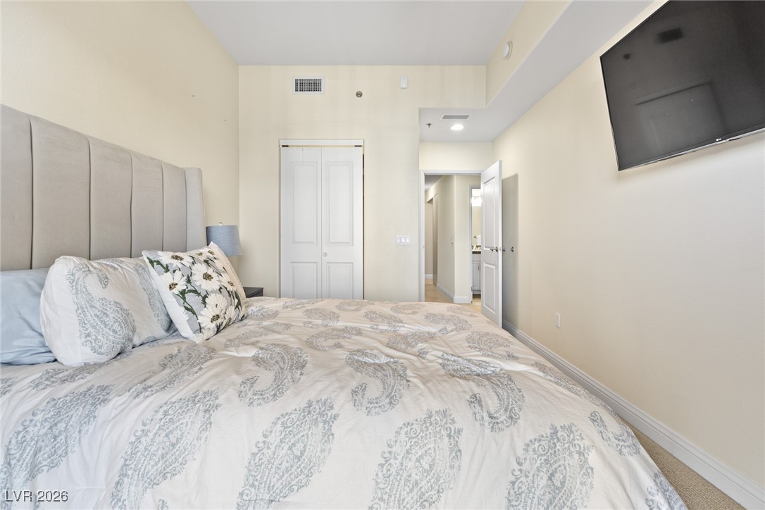 8255 Las Vegas Boulevard 619