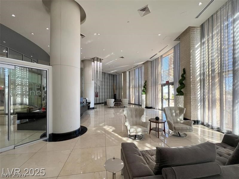 8255 Las Vegas Boulevard 619