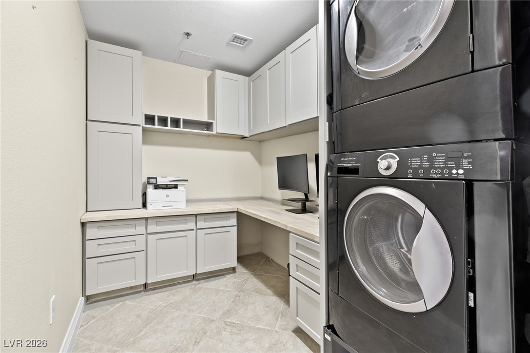 8255 Las Vegas Boulevard 619