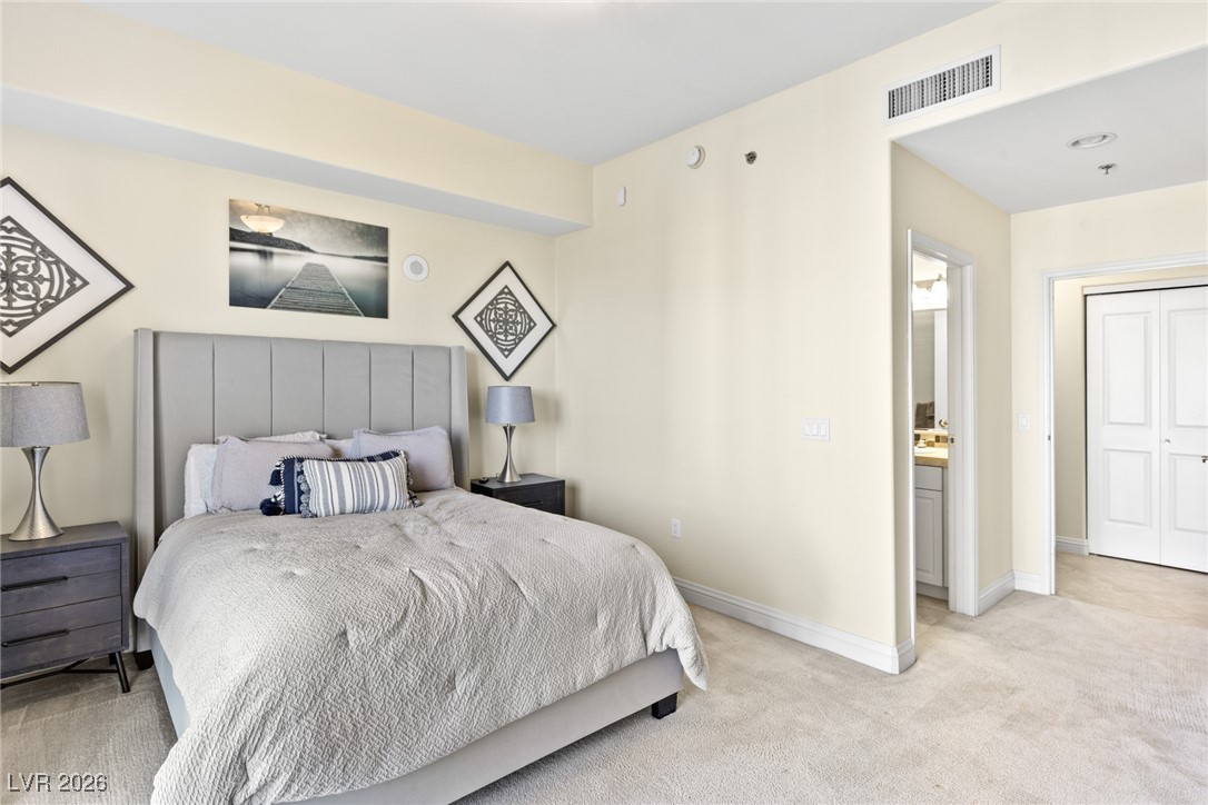 8255 Las Vegas Boulevard 619