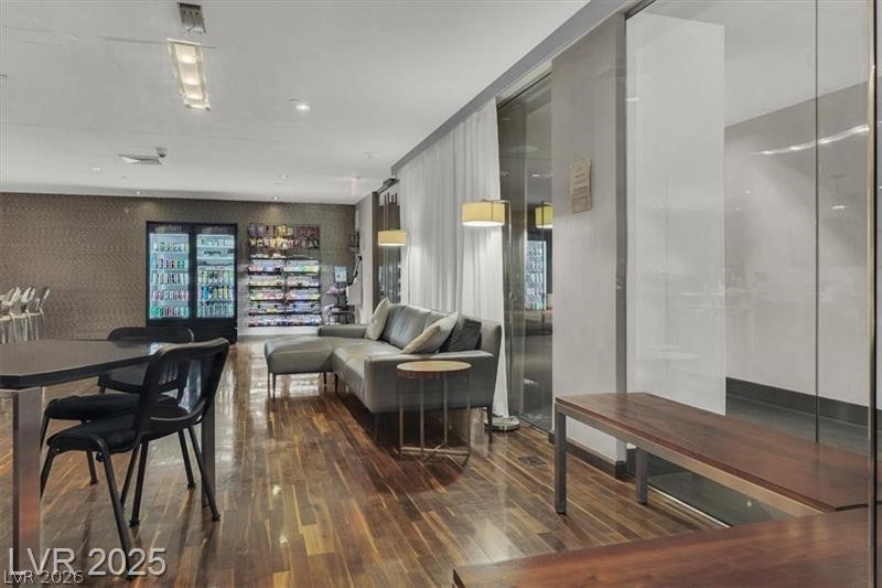 8255 Las Vegas Boulevard 619