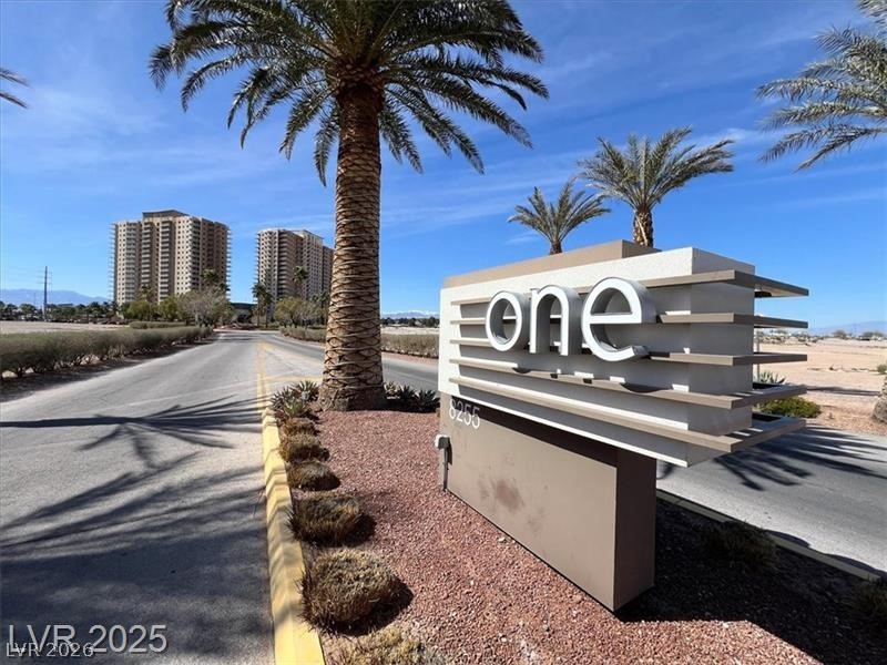 8255 Las Vegas Boulevard 619