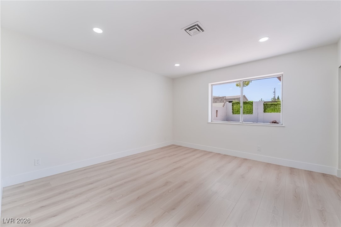 611 East Fairway Road