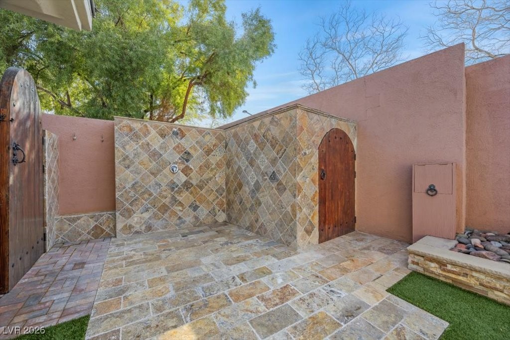 9733 Plateau Heights Place