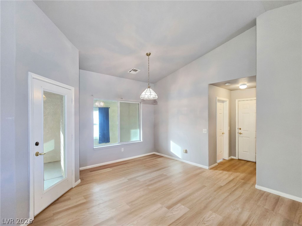 3720 South Mariposa Avenue