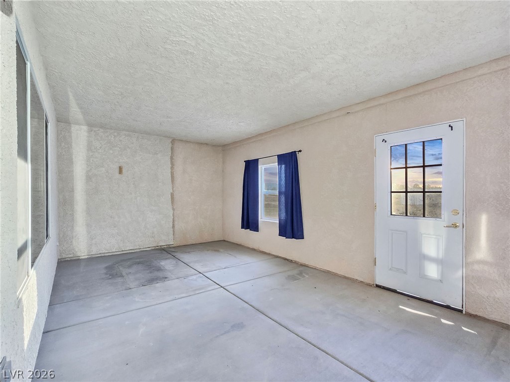 3720 South Mariposa Avenue