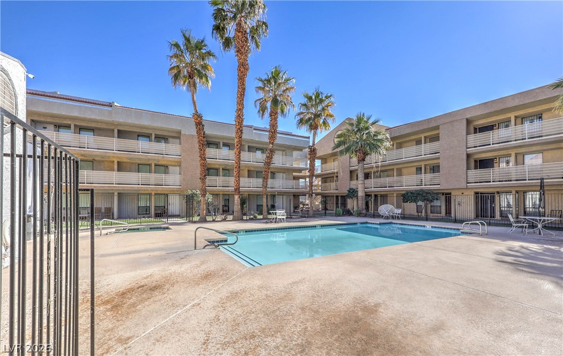 2221 West Bonanza Road 28