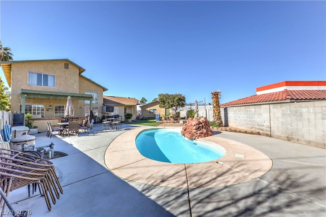 1833 Palo Alto Circle