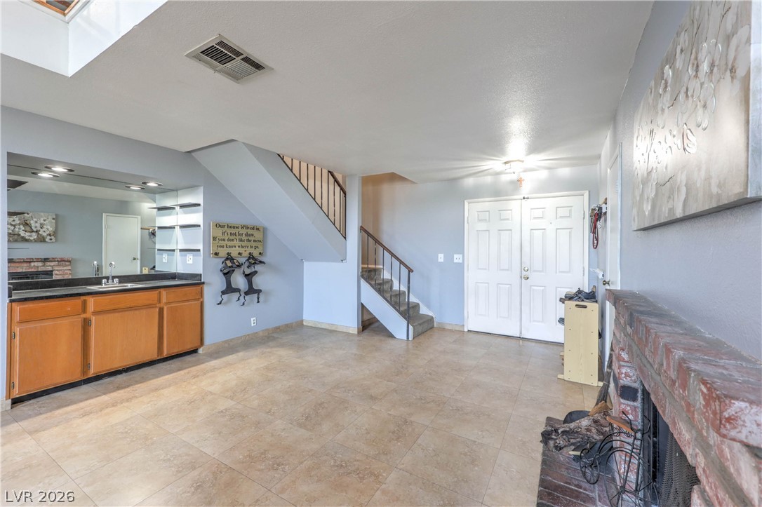 1833 Palo Alto Circle