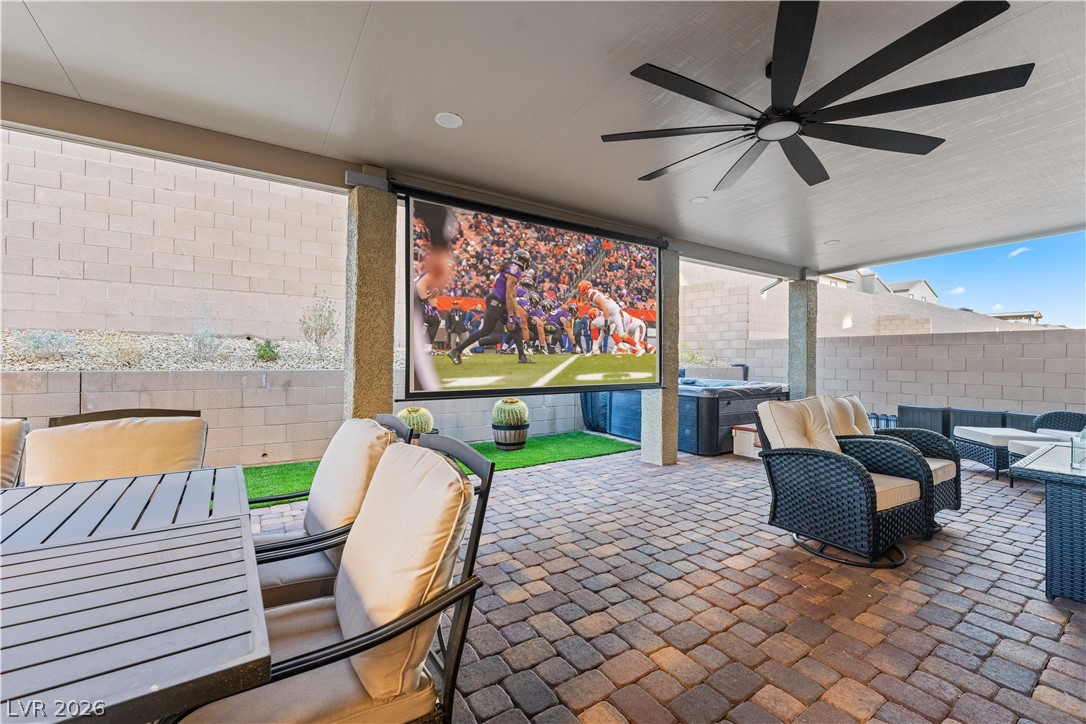 145 Rohan Crest Avenue