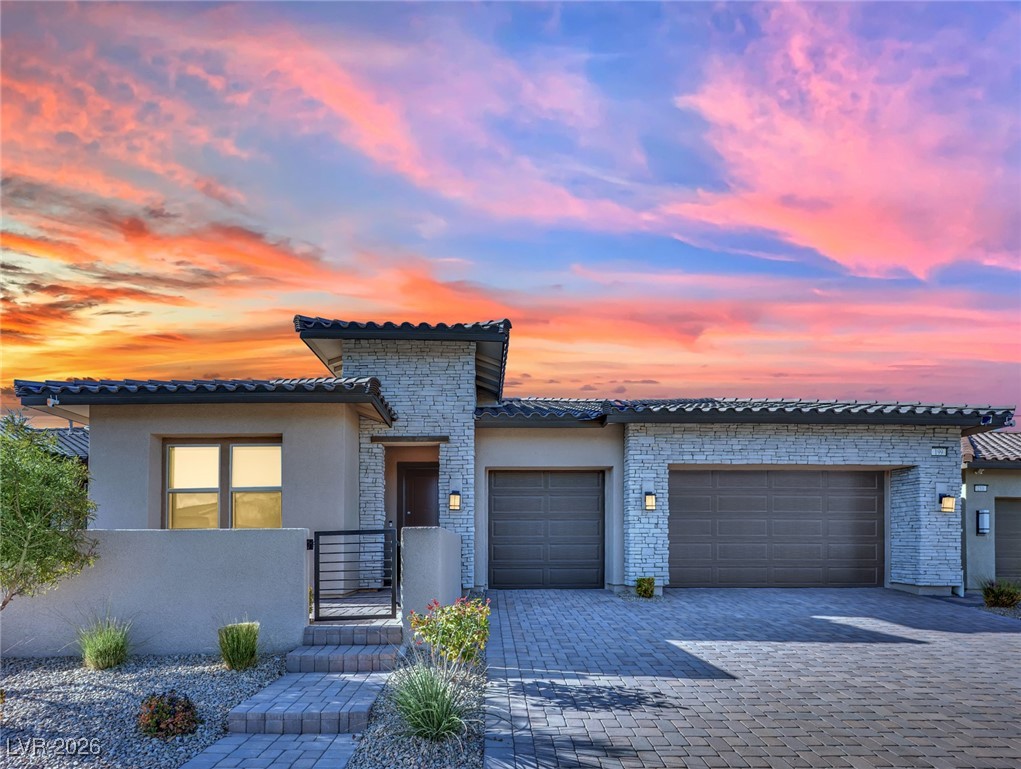 199 Bella Noche Street