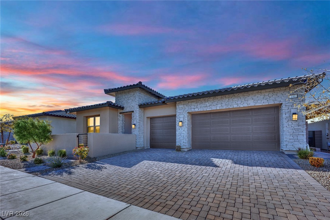 199 Bella Noche Street