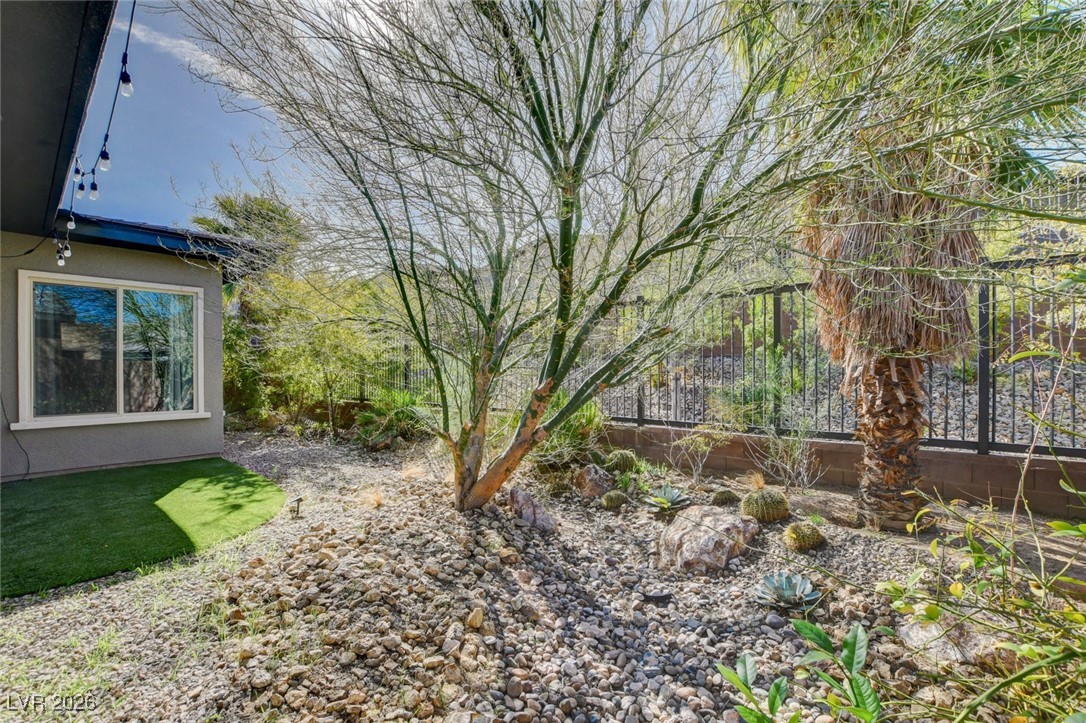 6803 Regency Crest Avenue