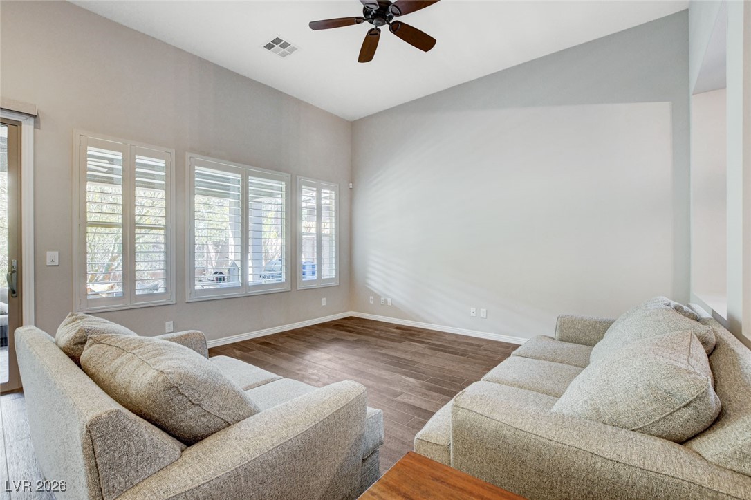 6803 Regency Crest Avenue