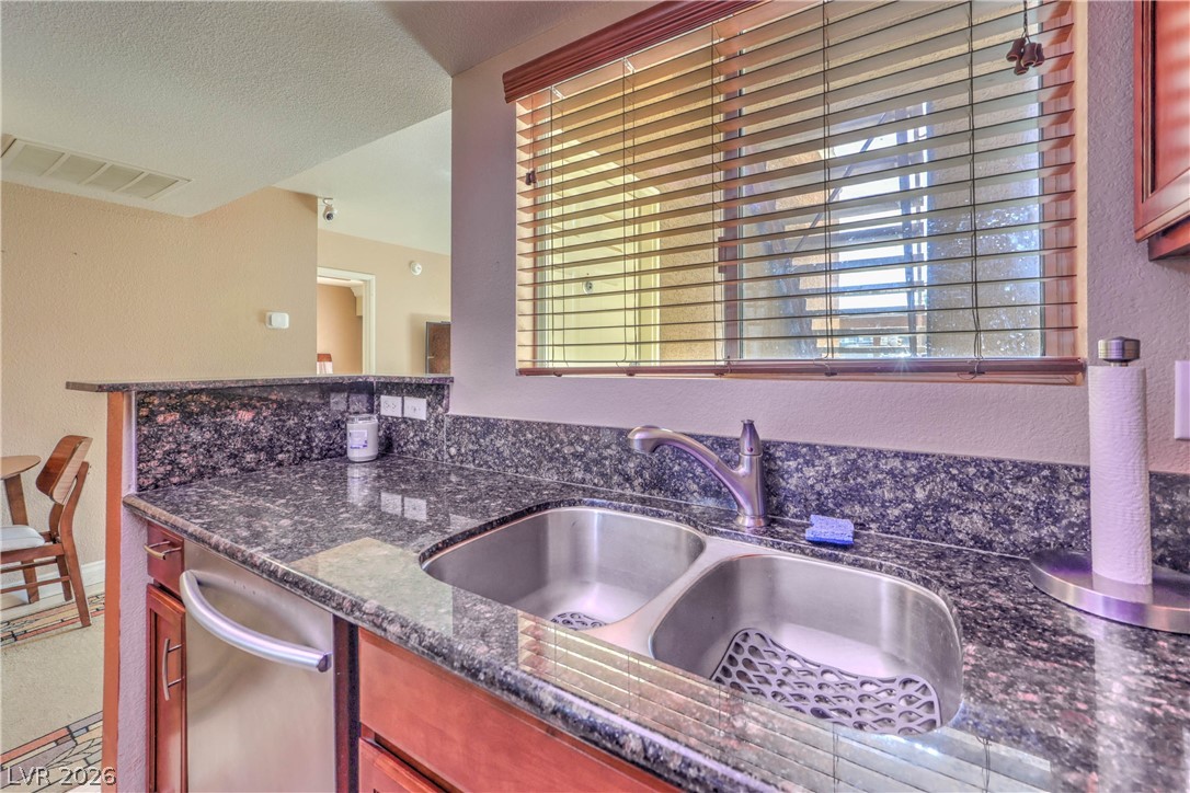 8070 West Russell Road 1052