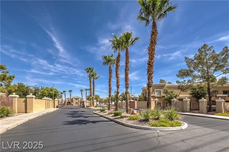 8070 West Russell Road 1052