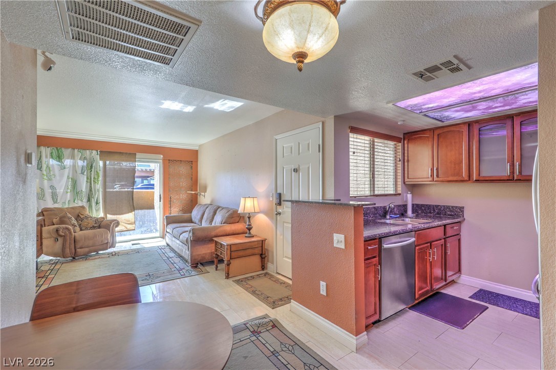 8070 West Russell Road 1052