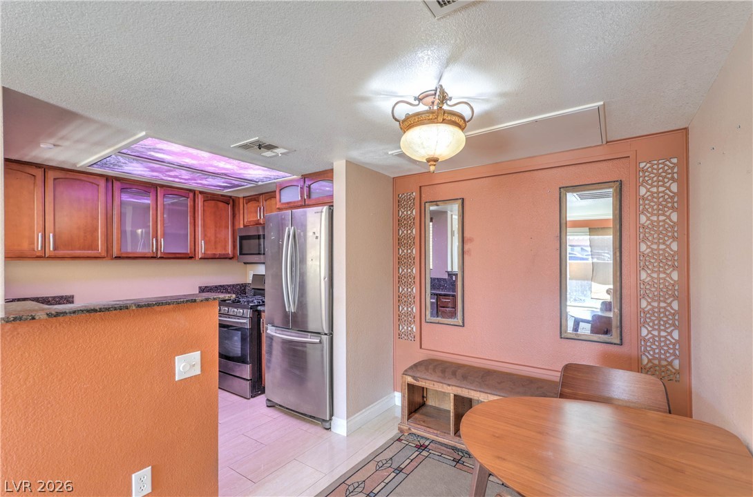 8070 West Russell Road 1052