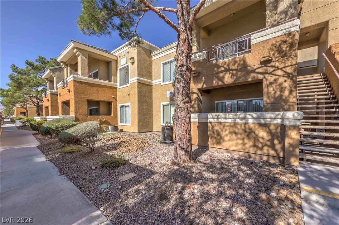 8070 West Russell Road 1052