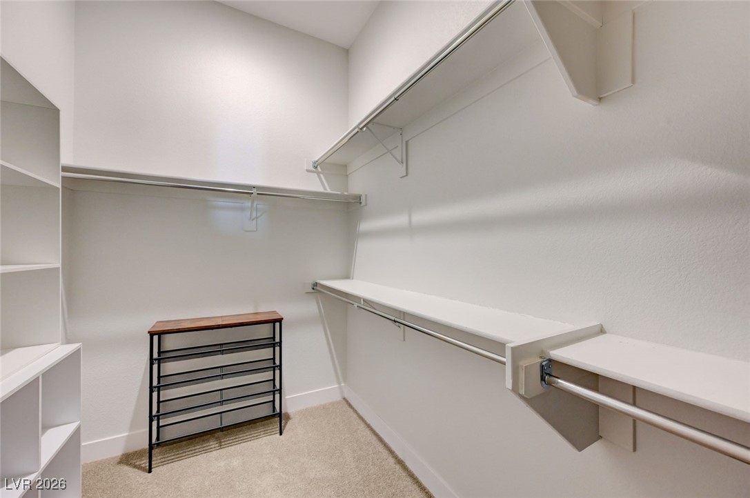 556 Comodo Street