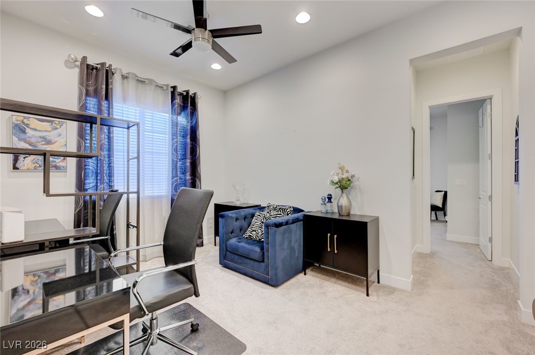 556 Comodo Street
