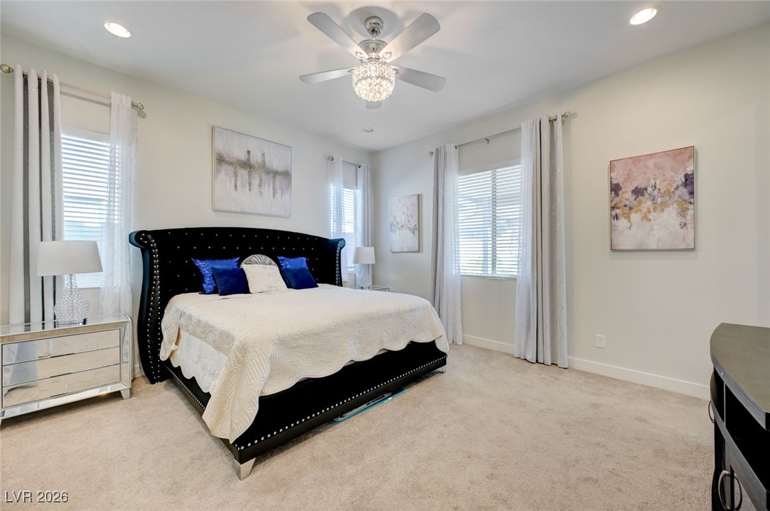 556 Comodo Street