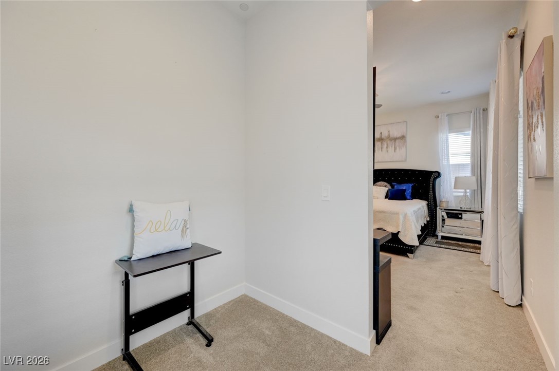 556 Comodo Street