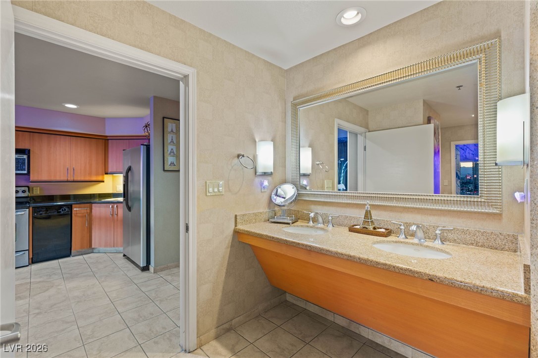 211 East Flamingo Road 803