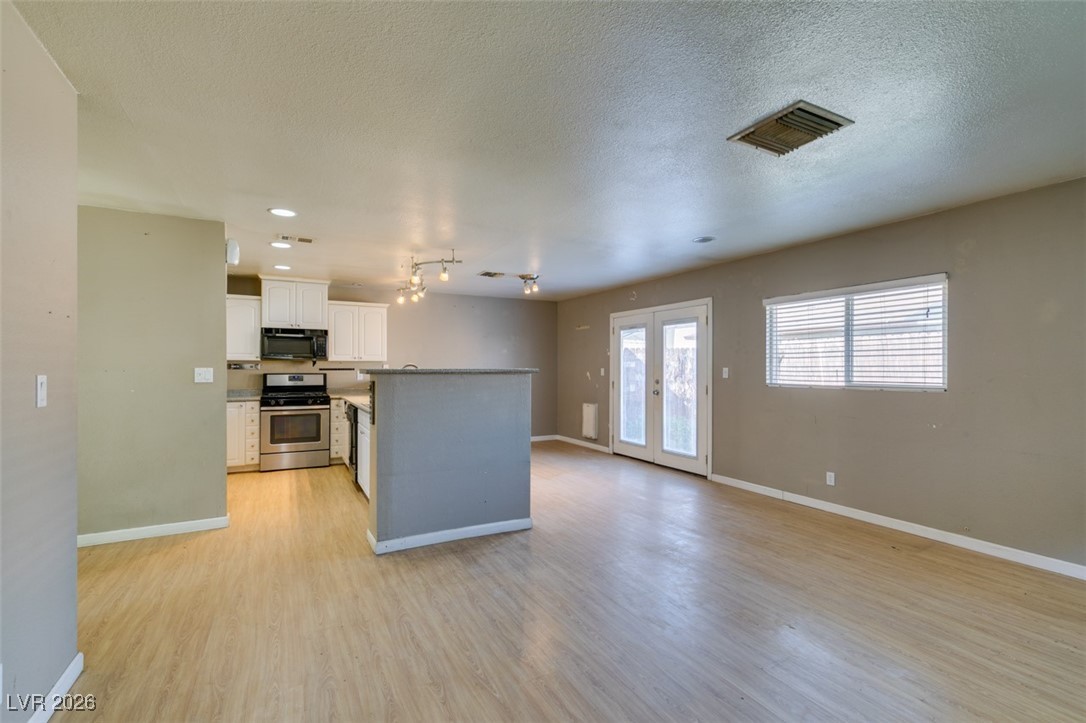 5650 Sea Breeze Avenue