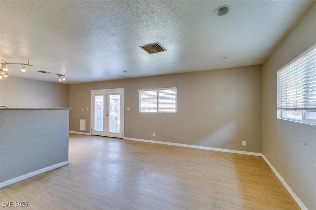 5650 Sea Breeze Avenue