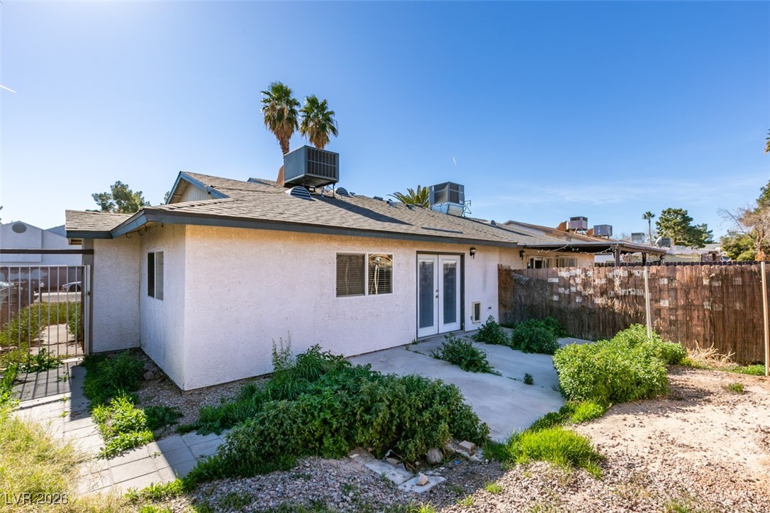 5650 Sea Breeze Avenue