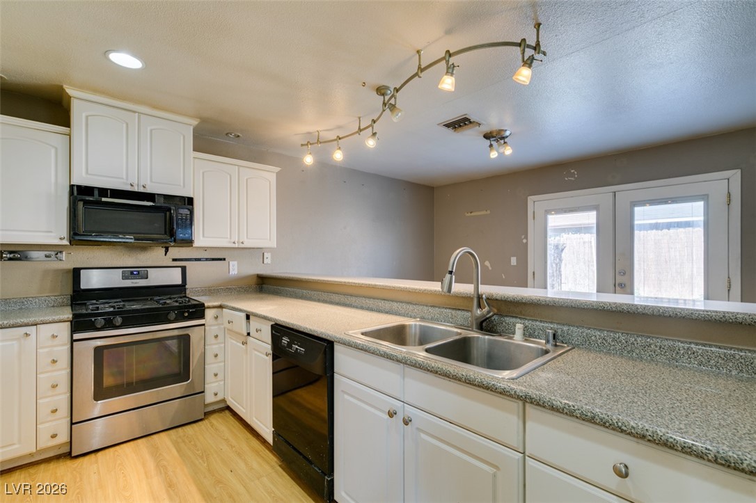 5650 Sea Breeze Avenue