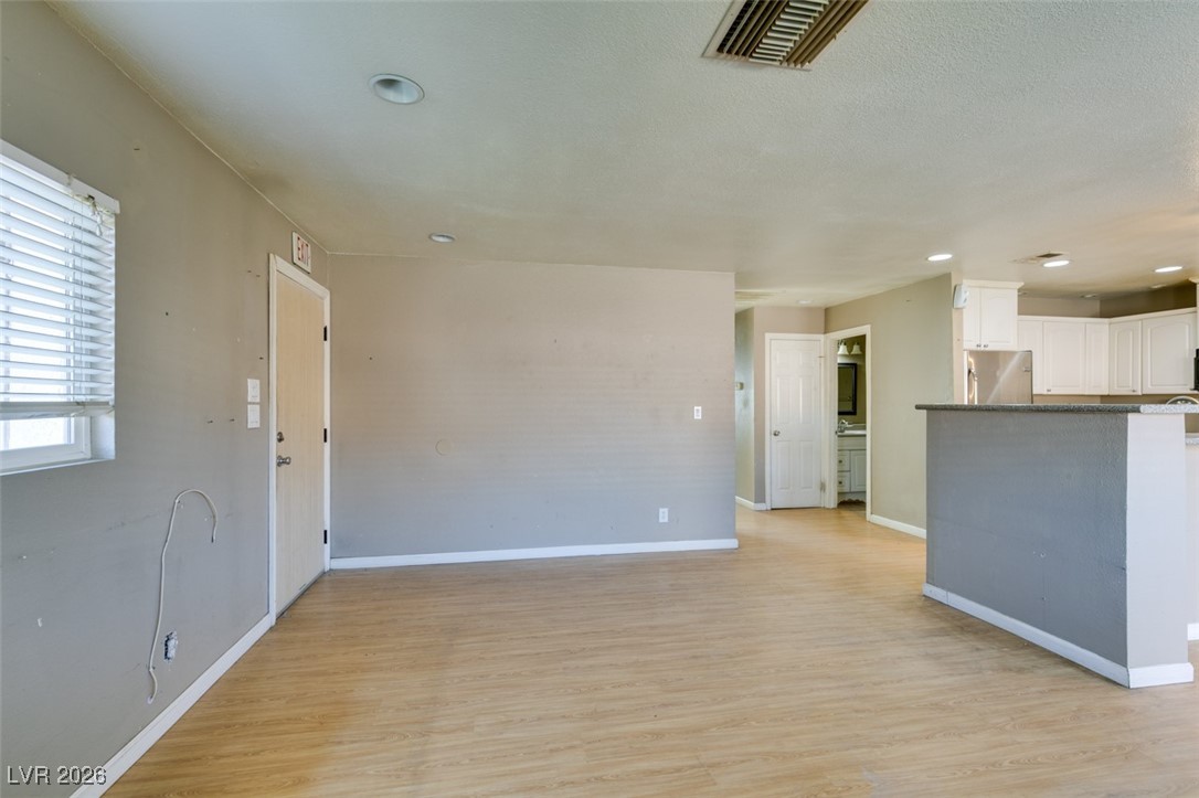 5650 Sea Breeze Avenue