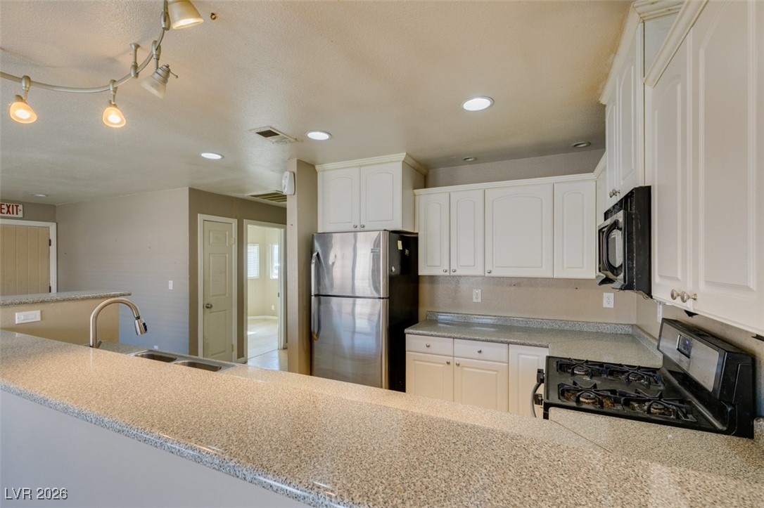 5650 Sea Breeze Avenue