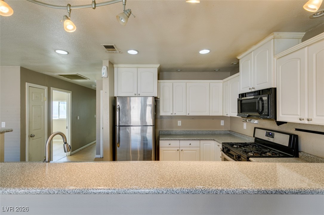 5650 Sea Breeze Avenue