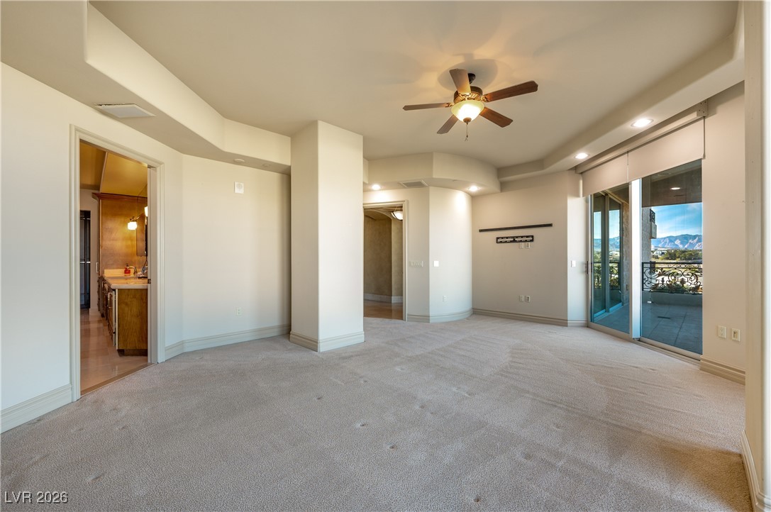 9101 Alta Drive 402