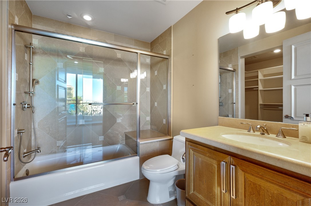 9101 Alta Drive 402