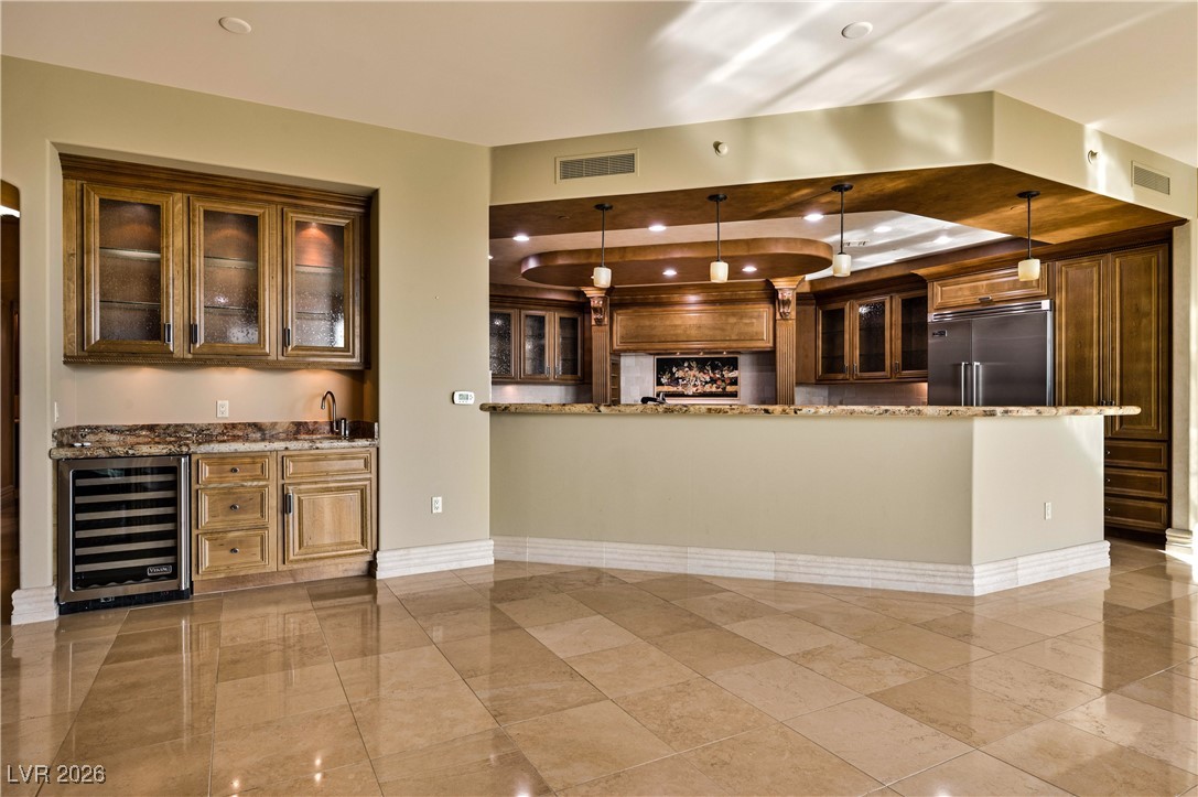 9101 Alta Drive 402