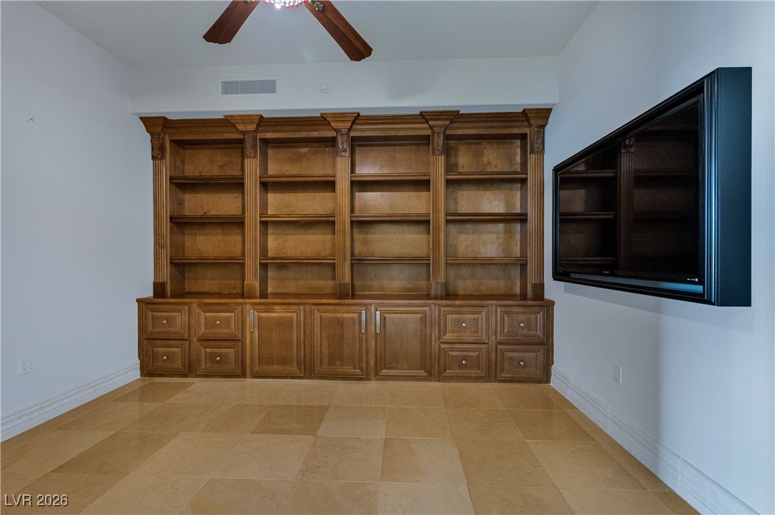 9101 Alta Drive 402